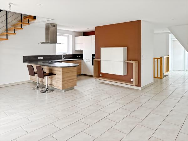 Niederhausbergen (67207) MAGNIFIQUE APPARTEMENT 4 PIÈCES AVEC GARAGE