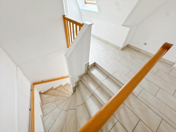 Niederhausbergen (67207) MAGNIFIQUE APPARTEMENT 4 PIÈCES AVEC GARAGE