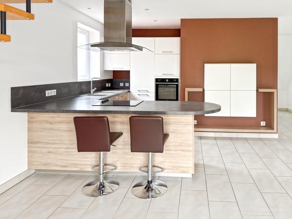 Niederhausbergen (67207) MAGNIFIQUE APPARTEMENT 4 PIÈCES AVEC GARAGE