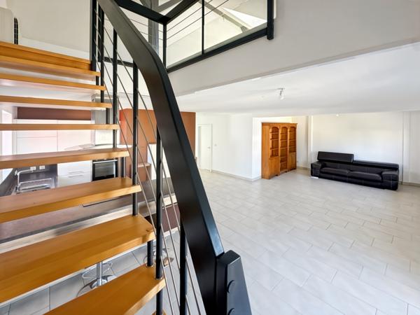 Niederhausbergen (67207) MAGNIFIQUE APPARTEMENT 4 PIÈCES AVEC GARAGE