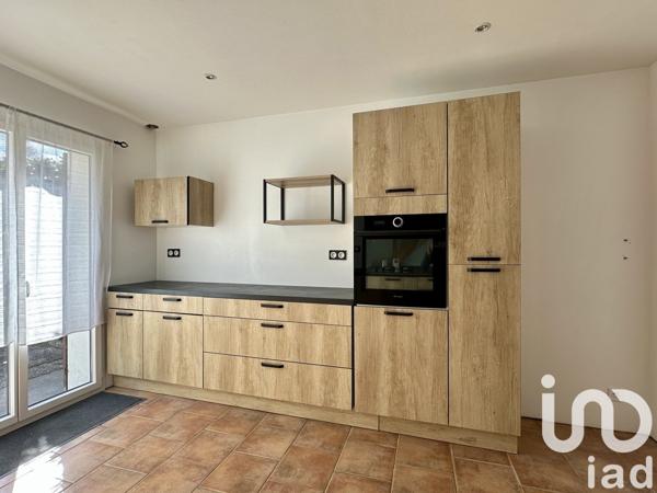 Maison 3 pièces de 72 m² à Nantiat (87140)