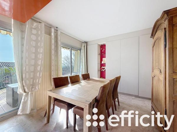 Maison
         6 pièces
        - 250 m² Bien prestige 559 000 € *
