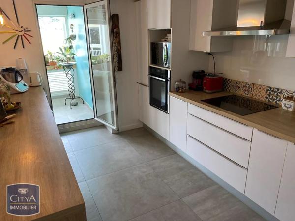 Appartement à vendre 5 pièces 109.46m² Saint-Denis (97400)