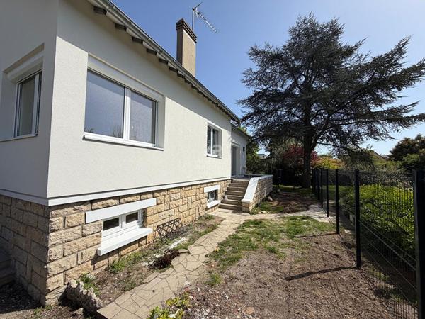 Maison 6 pièce(s) - 4 chambres - Beau jardin sans vis à vis €1 260 000 ** - Référence 4657