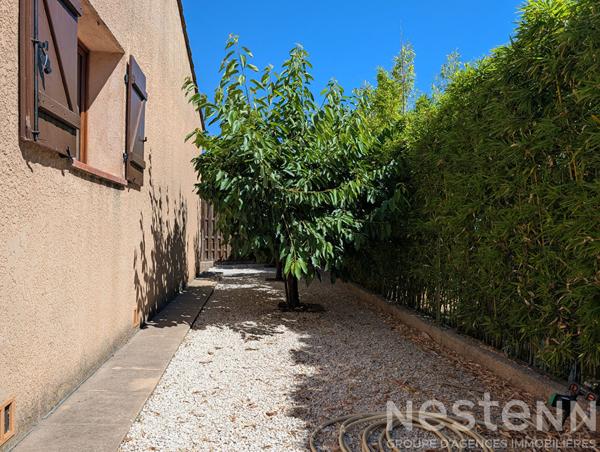 Maison de plain-pied à vendre à La Londe-les-Maures avec piscine et climatisation