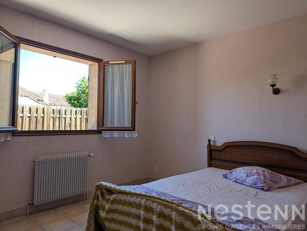 Maison de plain-pied à vendre à La Londe-les-Maures avec piscine et climatisation