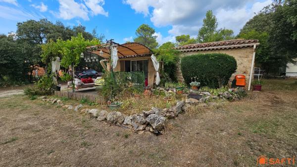 Authentique maison provençale avec cabanon indépendant