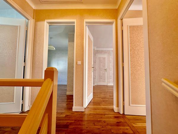 Secteu Luton- Maison de ville 106m2- 3 chambres-  cave, terrasse et jardin
