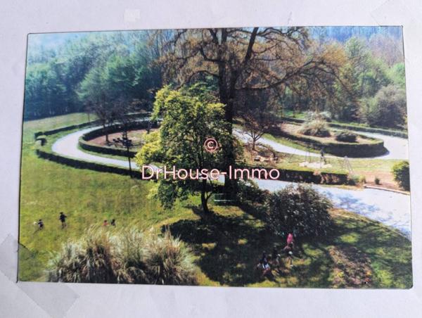 Château à vendre 22 pièces de 1 500 m²