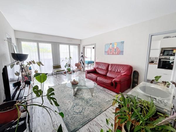 Mérignac limite Caudéran, appartement T3 lumineux et rénové