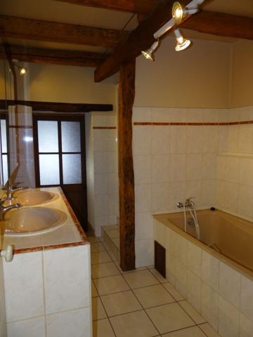 Maison 5 pièces à louer Châtellerault - 86100 / Réf: 548