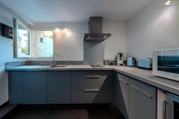 D’une pierre deux coups : un mas provençal aux deux habitations indépendantes