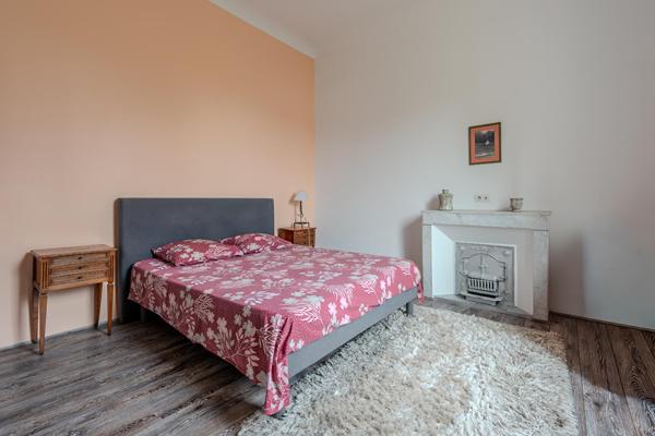 D’une pierre deux coups : un mas provençal aux deux habitations indépendantes