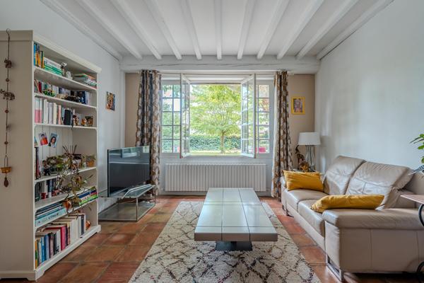 D’une pierre deux coups : un mas provençal aux deux habitations indépendantes