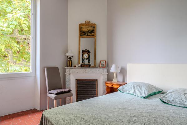 D’une pierre deux coups : un mas provençal aux deux habitations indépendantes
