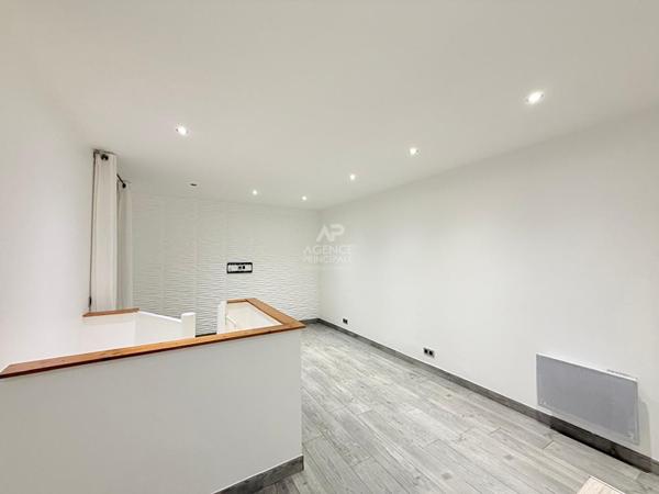 Appartement Carrieres Sur Seine 2 pièce(s) 25.19 m2 €169 000 ** - Référence 7560