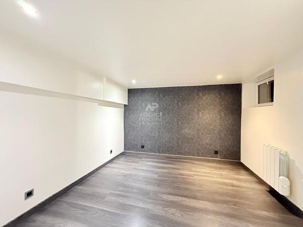 Appartement Carrieres Sur Seine 2 pièce(s) 25.19 m2 €169 000 ** - Référence 7560