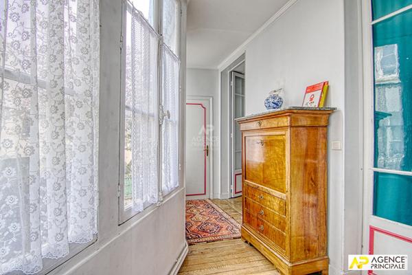 Versailles Chantiers Appartement 5 pièces 99.20 m² carrez- €770 000 ** - Référence 25800