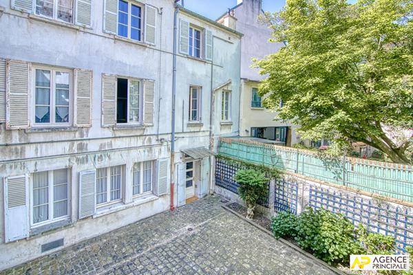 Versailles Chantiers Appartement 5 pièces 99.20 m² carrez- €770 000 ** - Référence 25800