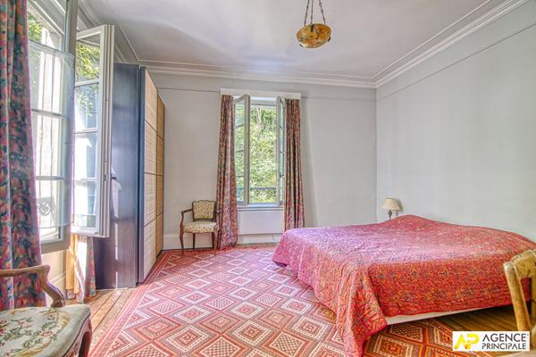 Versailles Chantiers Appartement 5 pièces 99.20 m² carrez- €770 000 ** - Référence 25800