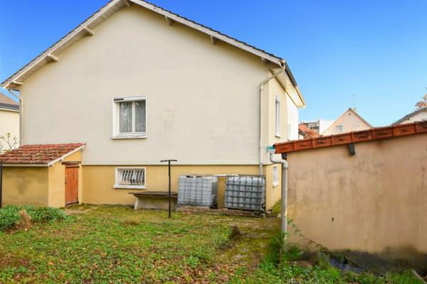 Maison de 115 m2 PARAY LE MONIAL avec 690 m2 de terrain.