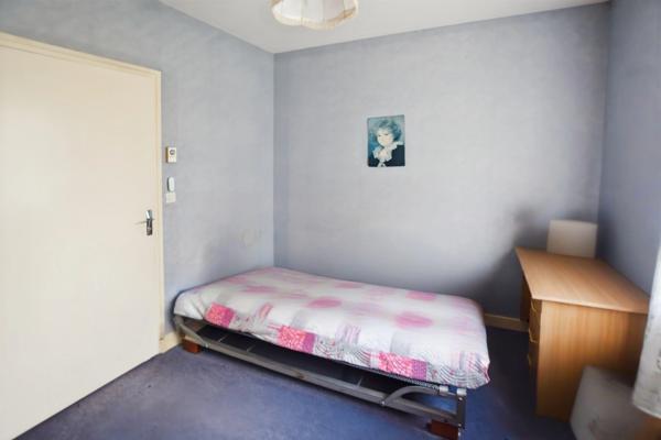 Maison de 115 m2 PARAY LE MONIAL avec 690 m2 de terrain.