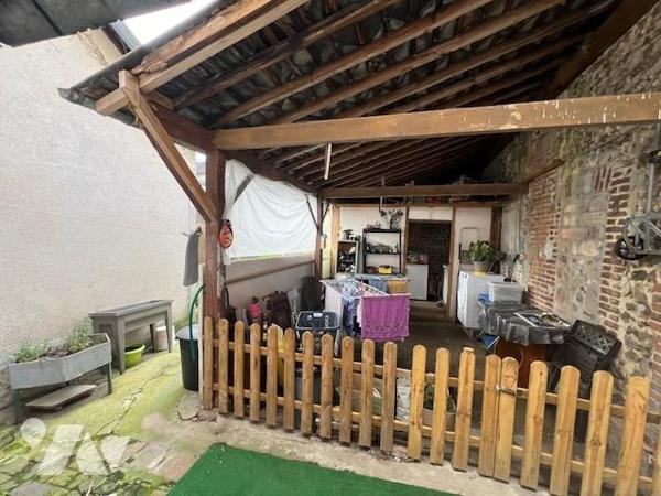 ORBEC CENTRE VILLE IMMEUBLE DE RAPPORT 2 LOGEMENTS