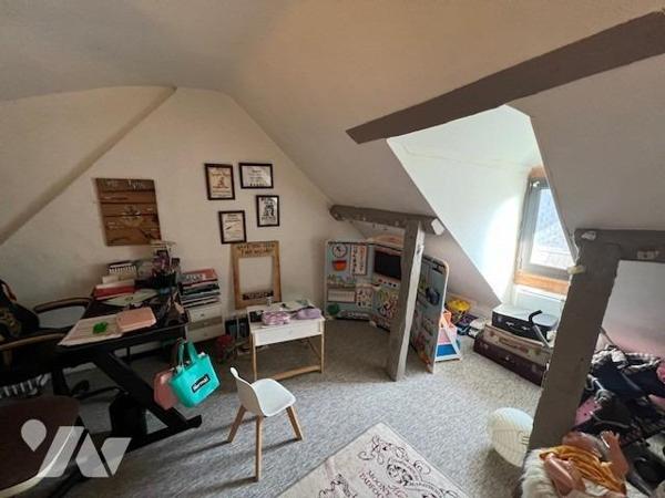 ORBEC CENTRE VILLE IMMEUBLE DE RAPPORT 2 LOGEMENTS