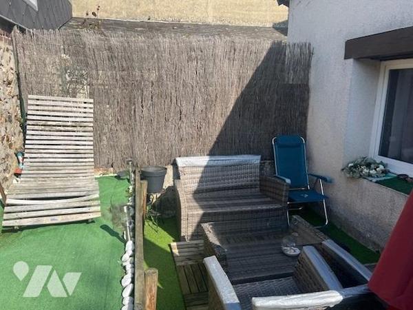 ORBEC CENTRE VILLE IMMEUBLE DE RAPPORT 2 LOGEMENTS