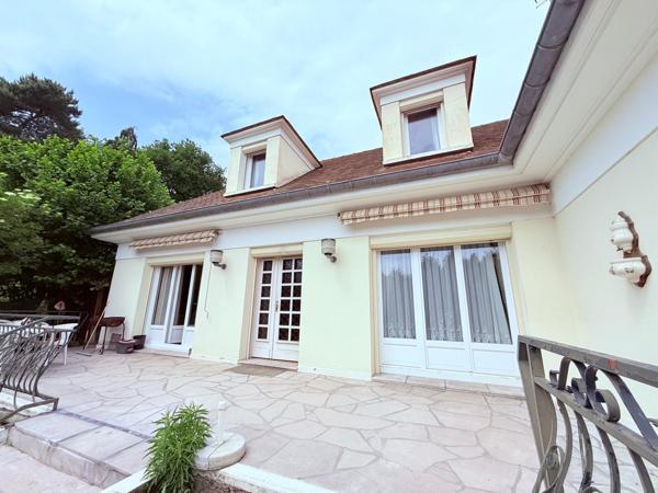 Maison familiale à fort potentiel  – 180m2 / 1600m²