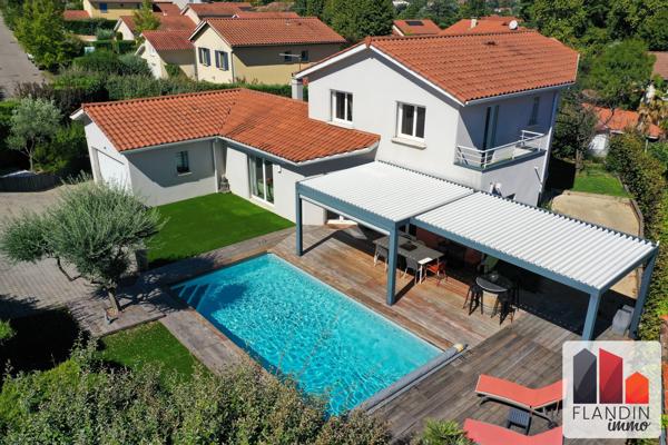 Villa 6 pièces de 160 m² - 4 chambres - Vernaison (limite Charly)