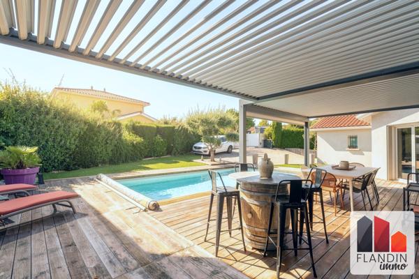 Villa 6 pièces de 160 m² - 4 chambres - Vernaison (limite Charly)