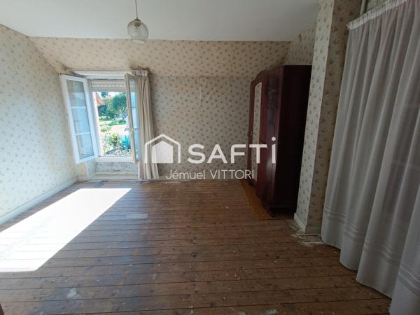 Maison en pierre avec dépendance et terrain clos