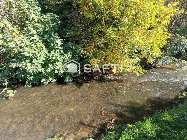 Maison en pierre avec dépendance et terrain clos