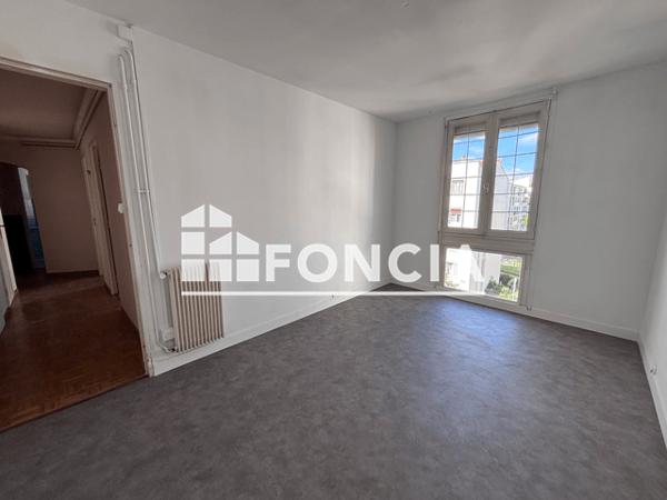 Location Appartement 4 pièces 89.85 m² - Perpignan 66100