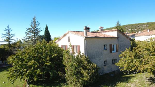 Maison à vendre 8 pièces - 2 Appartements indépendants - Campagne proche centre village
