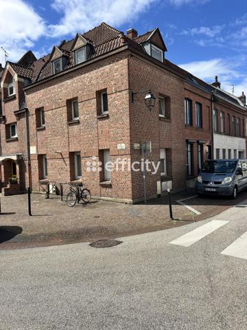 Immeuble
        
        - 212 m² Exclusivité 650 000 € *