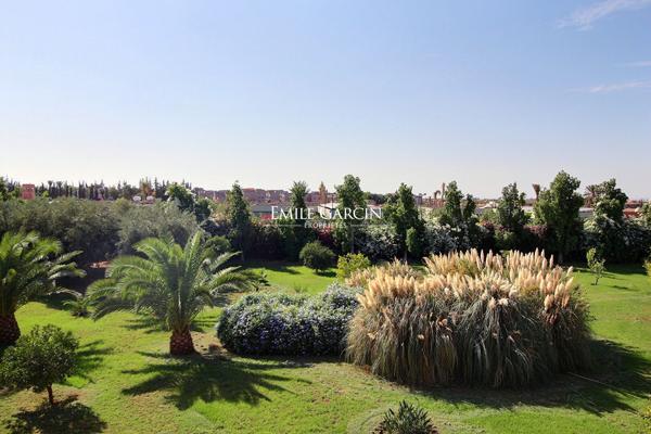 Villa à vendre au coeur d'un joli domaine à Marrakech
