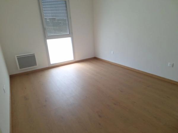 Vente                                                      Appartement
                        
                                         63 m2                     à Perpignan