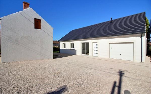 Maison à vendre    6 pièces •  Montceau-les-Mines