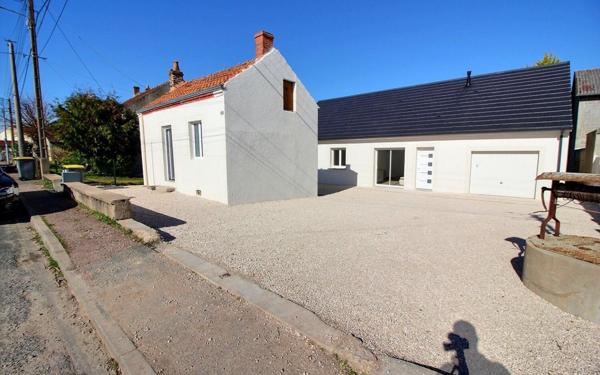 Maison à vendre    6 pièces •  Montceau-les-Mines