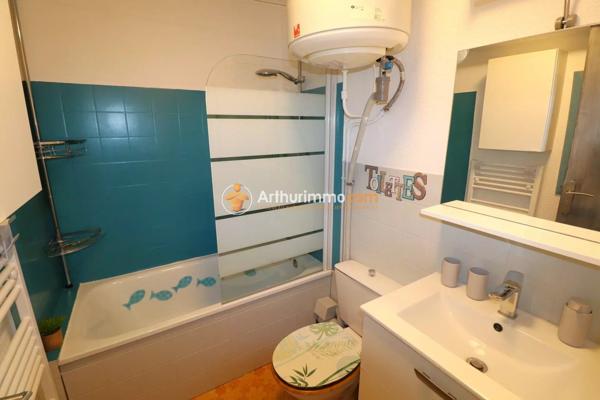 Vente                                                      Appartement
                        
                     2 pièces                      30 m2                     à Le Grau-du-Roi