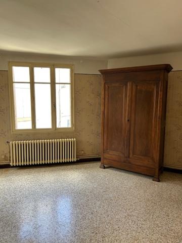 Maison
         4 pièces
        - 140 m² Exclusivité 201 000 € *
