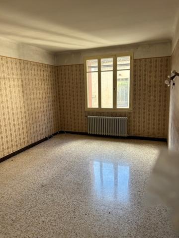 Maison
         4 pièces
        - 140 m² Exclusivité 201 000 € *