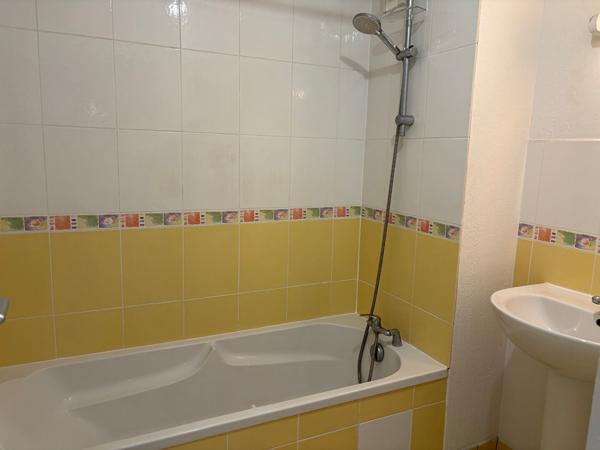 T.3 EN DUPLEX AURAY 58m2 AVEC 2 PARKINGS , Auray
