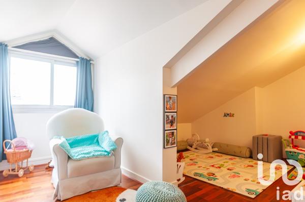 Duplex 6 pièces de 130 m² à Bougival (78380)