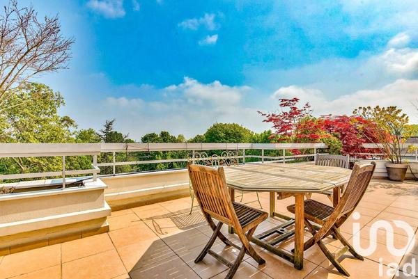 Duplex 6 pièces de 130 m² à Bougival (78380)