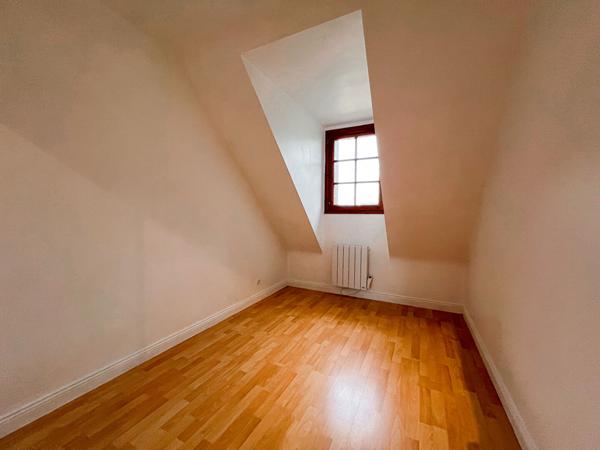 Maison Familiale de 161m² , 5 chambres à Avrillé