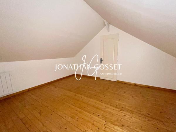 Hardicourt: Maison de maître - 10 pcs - 6ch avec sous sol total et magnifique jardin avec piscine