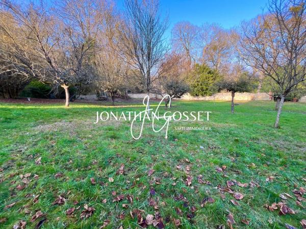 Hardicourt: Maison de maître - 10 pcs - 6ch avec sous sol total et magnifique jardin avec piscine